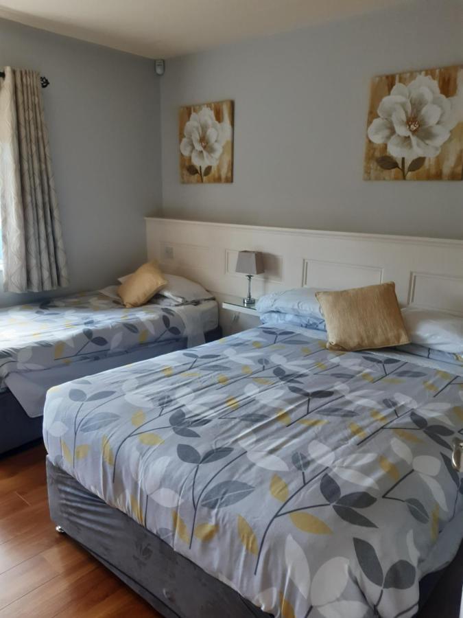 Green Acres Guesthouse- Accommodation Only Lower Coolcorcoran Ngoại thất bức ảnh