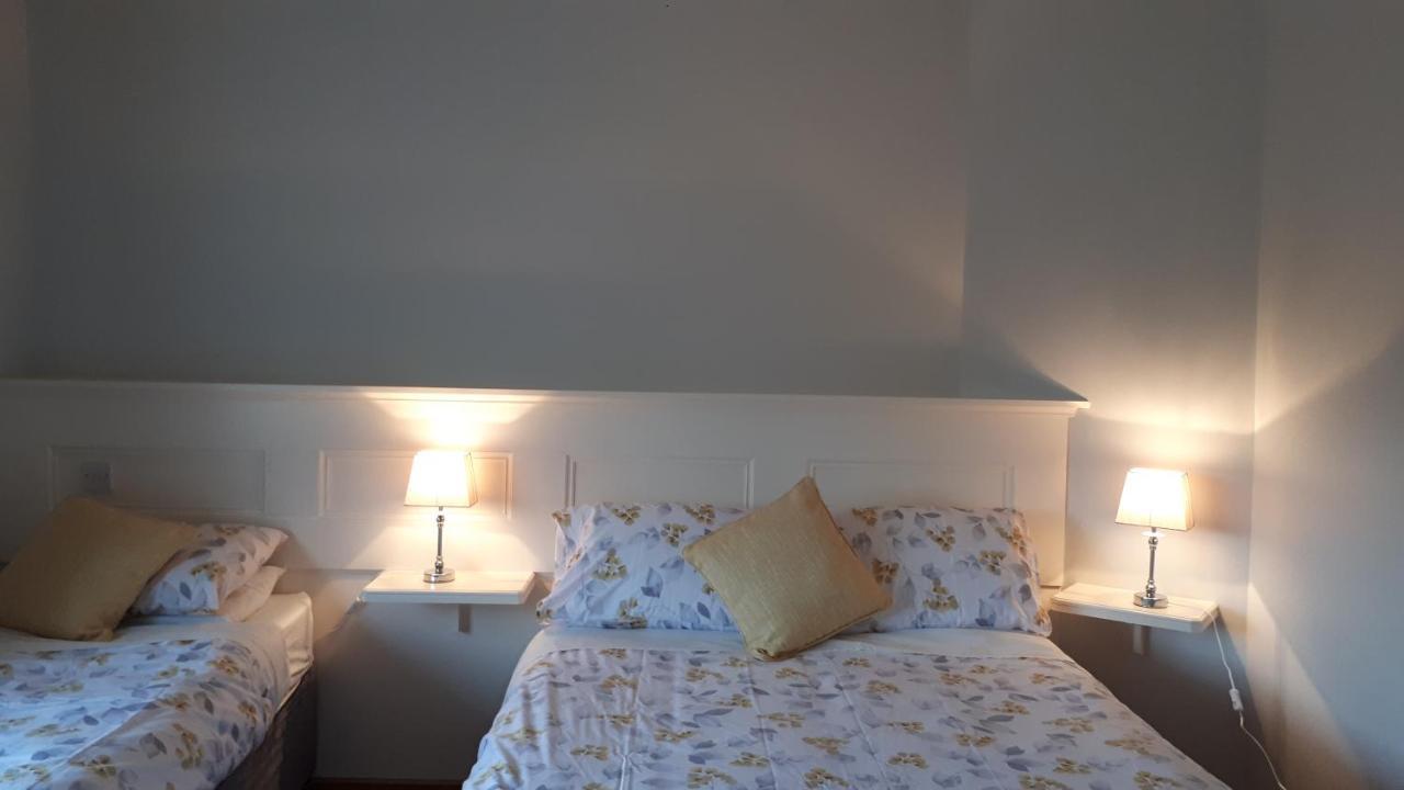 Green Acres Guesthouse- Accommodation Only Lower Coolcorcoran Ngoại thất bức ảnh